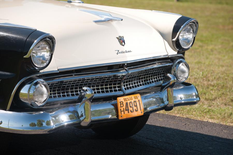  Ford Fairlane Crown Victoria Hardtop 1955 года  (фото 24 из 55)